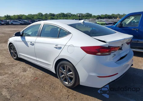 2017 Hyundai Elantra Value Edition из США, поврежденный, VIN 5NPD84LFXHH195847